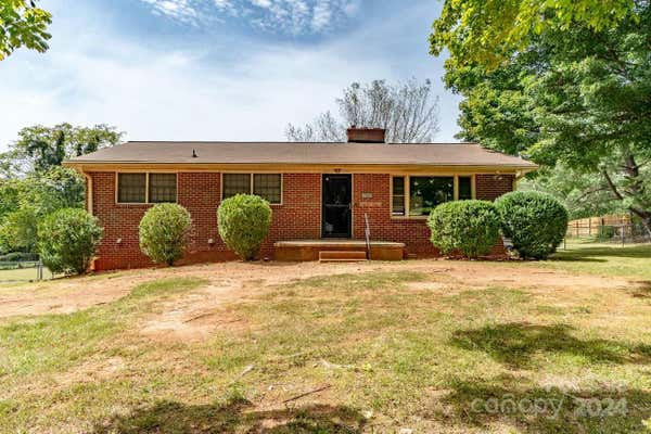 3720 PROSPECT DR, WINSTON SALEM, NC 27105 - Image 1