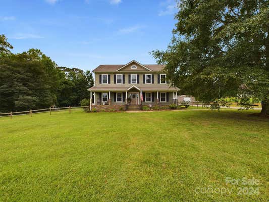 3636 33RD AVE NE, HICKORY, NC 28601 - Image 1