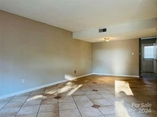 7925 SHADY OAK TRL APT 13, CHARLOTTE, NC 28210, photo 2 of 7