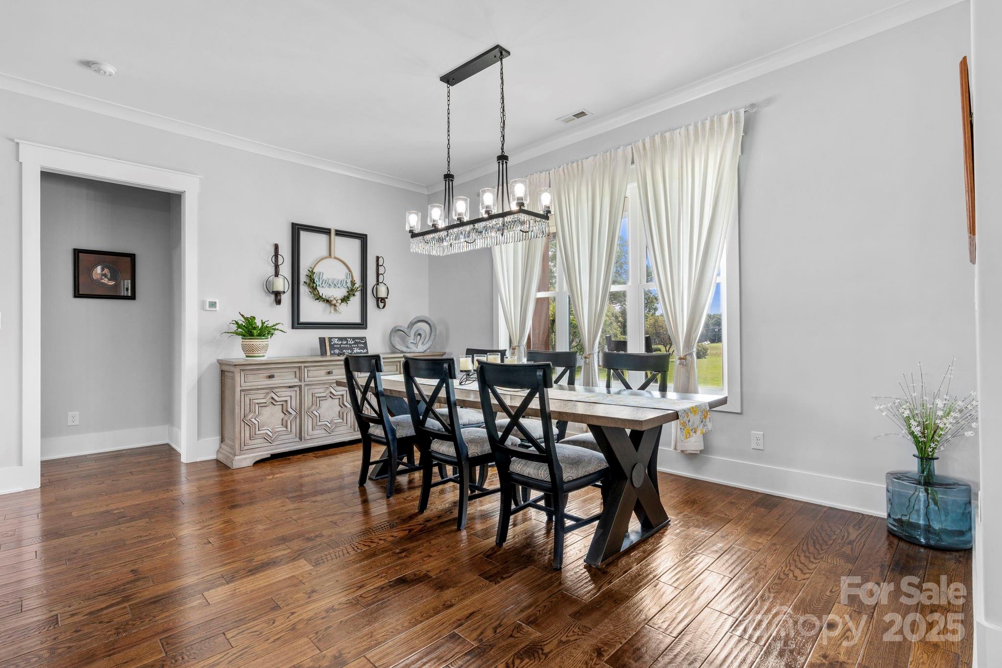 Hickory, North Carolina, 28602, United States, ,4 BathroomsBathrooms,Residential,Active,1894779