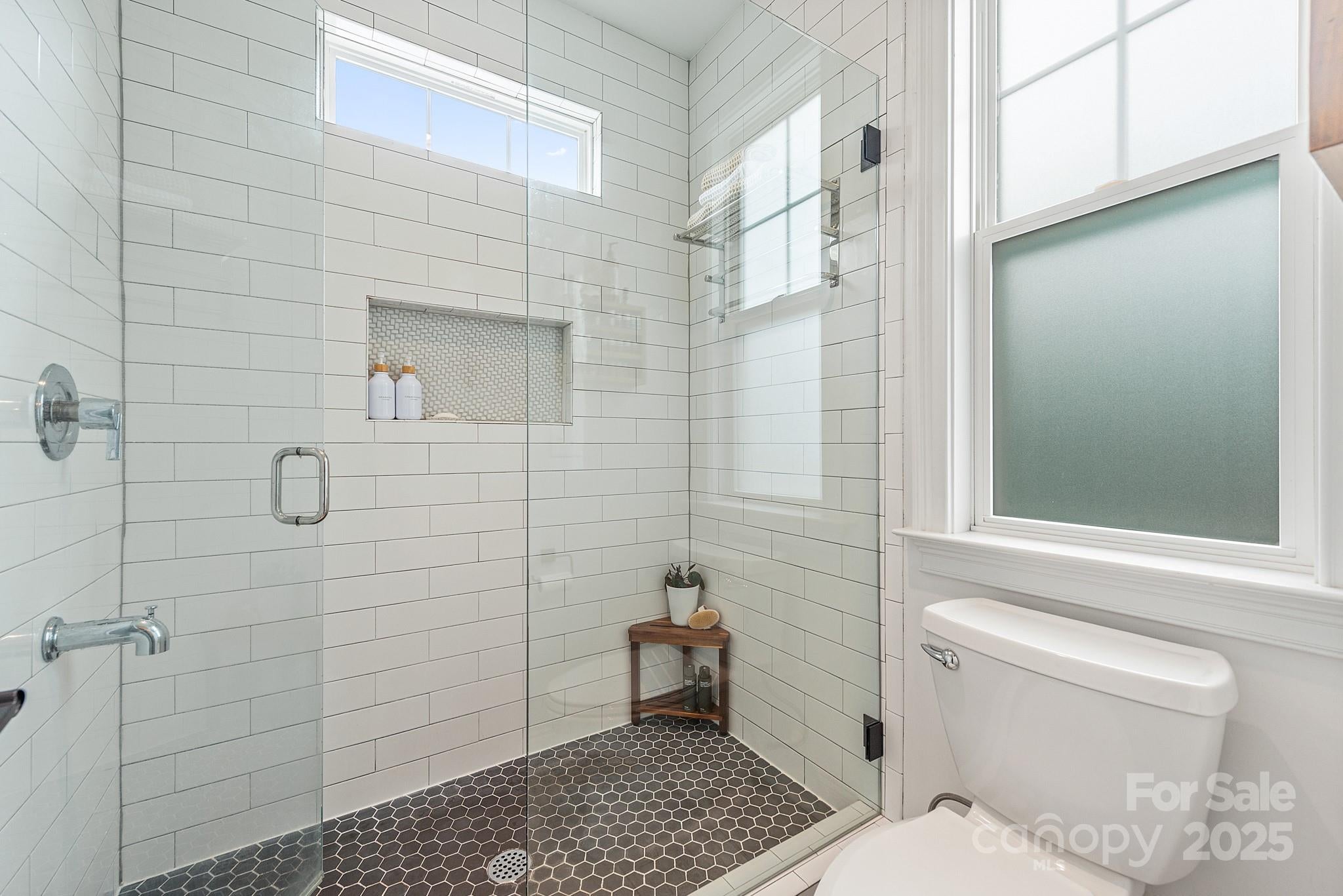 Belmont, North Carolina, 28012, United States, 4 Bedrooms Bedrooms, ,4 BathroomsBathrooms,Residential,Active,1927670