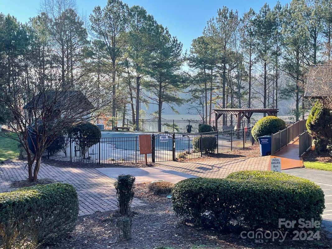 5442 BRIDGEWATER DR # 284, GRANITE FALLS, NC 28630, photo 1 of 27