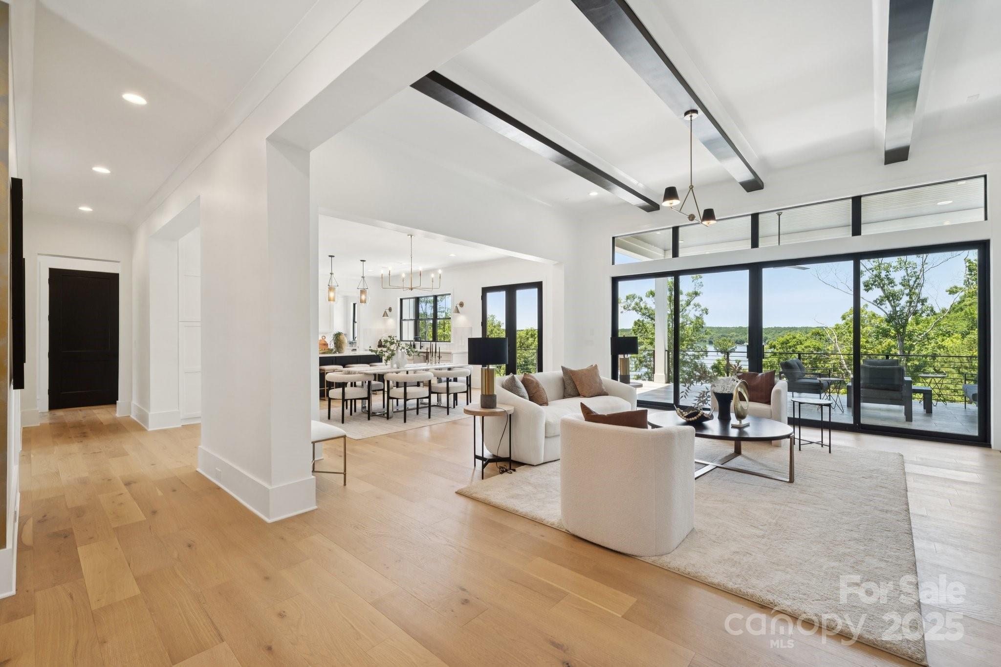 Charlotte, North Carolina, 28278, United States, ,6 BathroomsBathrooms,Residential,Active,1769360