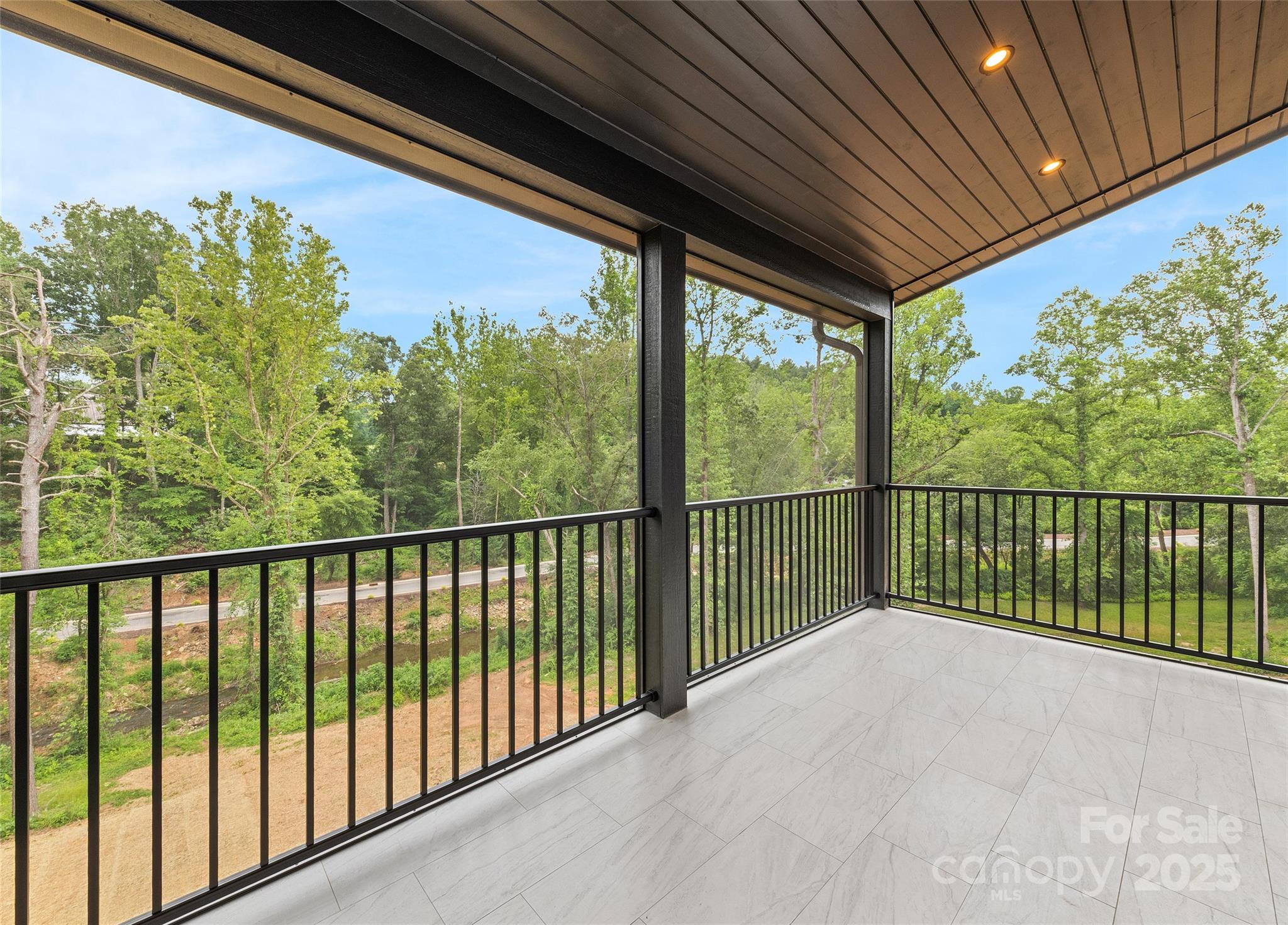Arden, North Carolina, 28704, United States, 3 Bedrooms Bedrooms, ,3 BathroomsBathrooms,Residential,Active,1778755