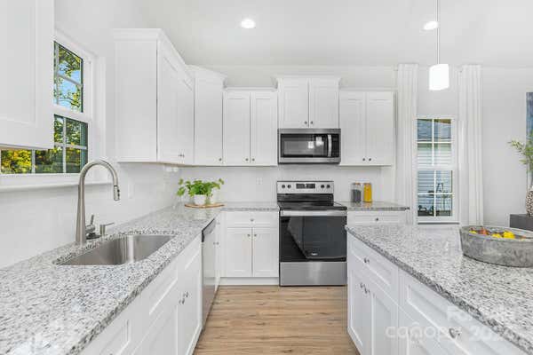 218 E BOSTON AVE, BESSEMER CITY, NC 28016 - Image 1