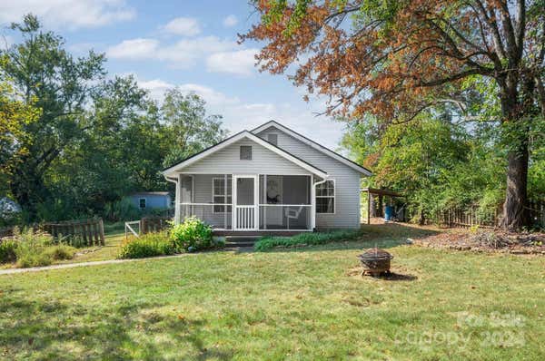 255 DOGWOOD RD, CANDLER, NC 28715 - Image 1