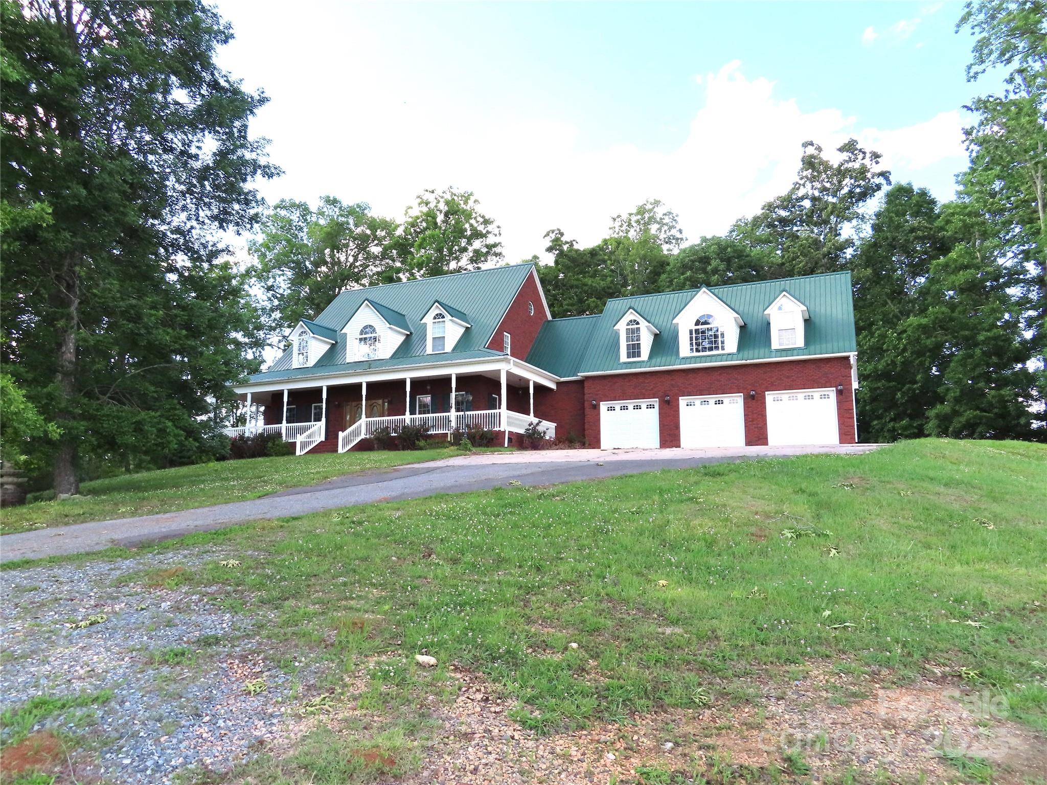 York, South Carolina, 29745, United States, ,5 BathroomsBathrooms,Residential,Active,1798121