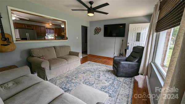 112 SMITH CIR, MATTHEWS, NC 28104, photo 3 of 26