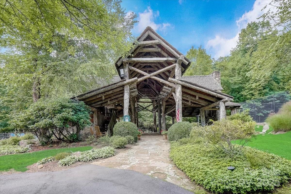 Mars Hill, North Carolina, 28754, United States, 3 Bedrooms Bedrooms, ,3 BathroomsBathrooms,Residential,Active,1900501