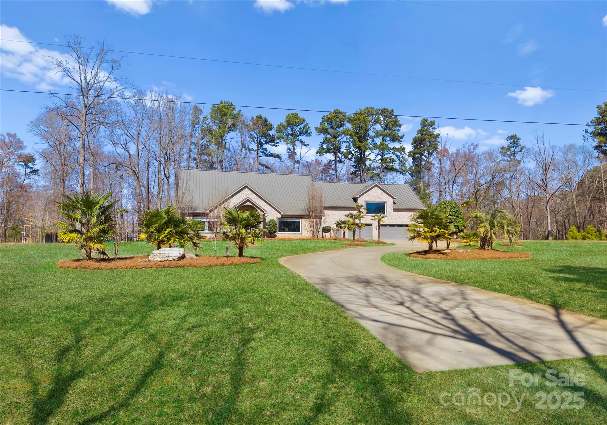 Charlotte, North Carolina, 28278, United States, 5 Bedrooms Bedrooms, ,5 BathroomsBathrooms,Residential,Active,1748232