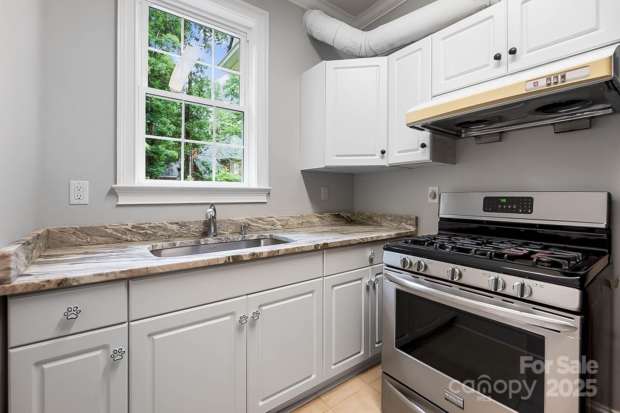 Weddington, North Carolina, 28104, United States, 4 Bedrooms Bedrooms, ,5 BathroomsBathrooms,Residential,Active,2006830