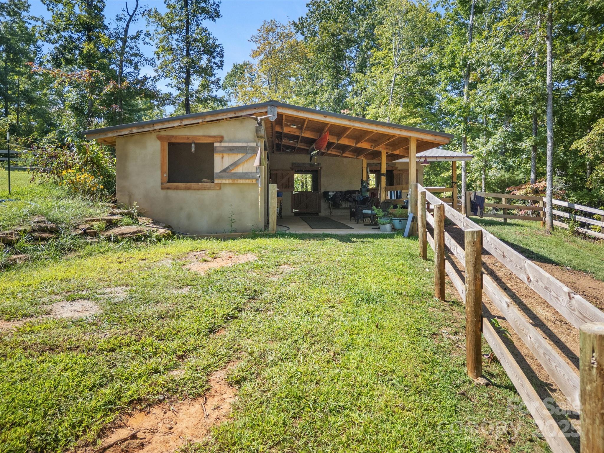 Mill Spring, North Carolina, 28756, United States, 2 Bedrooms Bedrooms, ,3 BathroomsBathrooms,Residential,Active,1945864