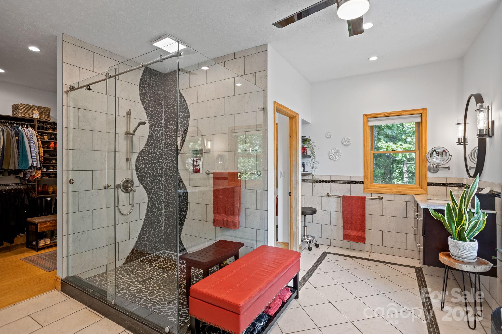 Flat Rock, North Carolina, 28731, United States, 3 Bedrooms Bedrooms, ,4 BathroomsBathrooms,Residential,Active,1936630