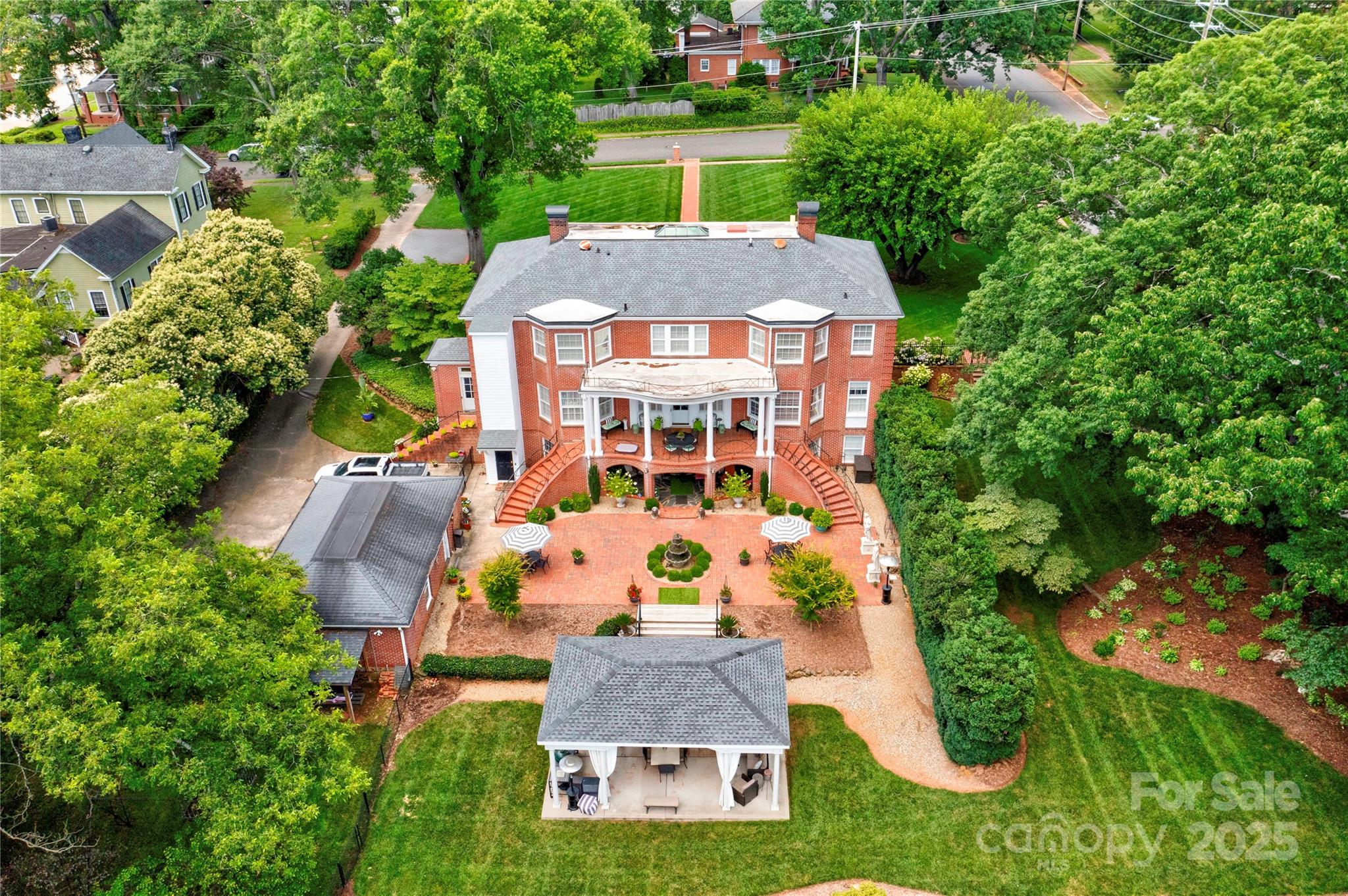 Kings Mountain, North Carolina, 28086, United States, 5 Bedrooms Bedrooms, ,6 BathroomsBathrooms,Residential,Active,1888967