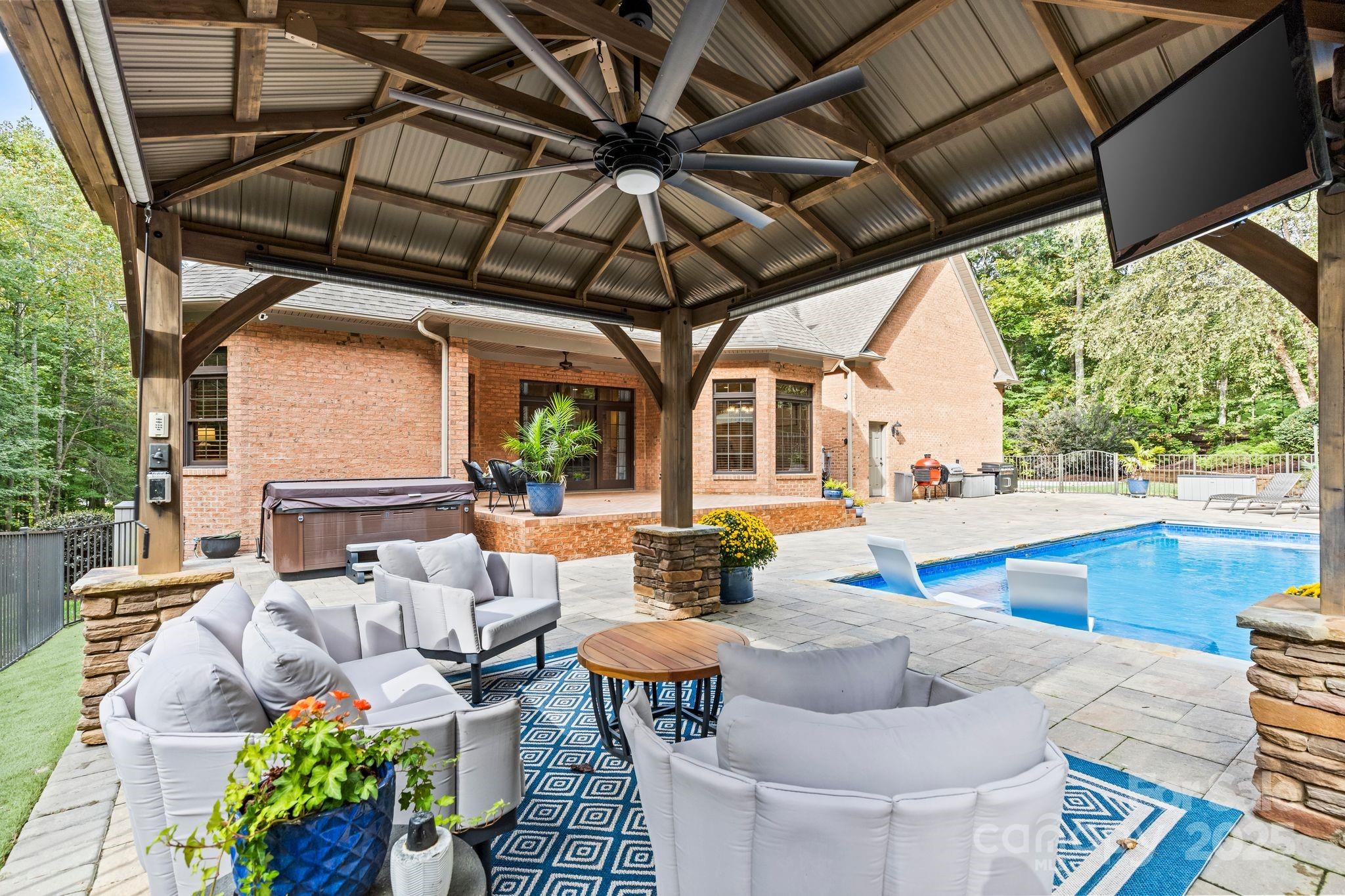 Mooresville, North Carolina, 28117, United States, 4 Bedrooms Bedrooms, ,4 BathroomsBathrooms,Residential,Active,1953647