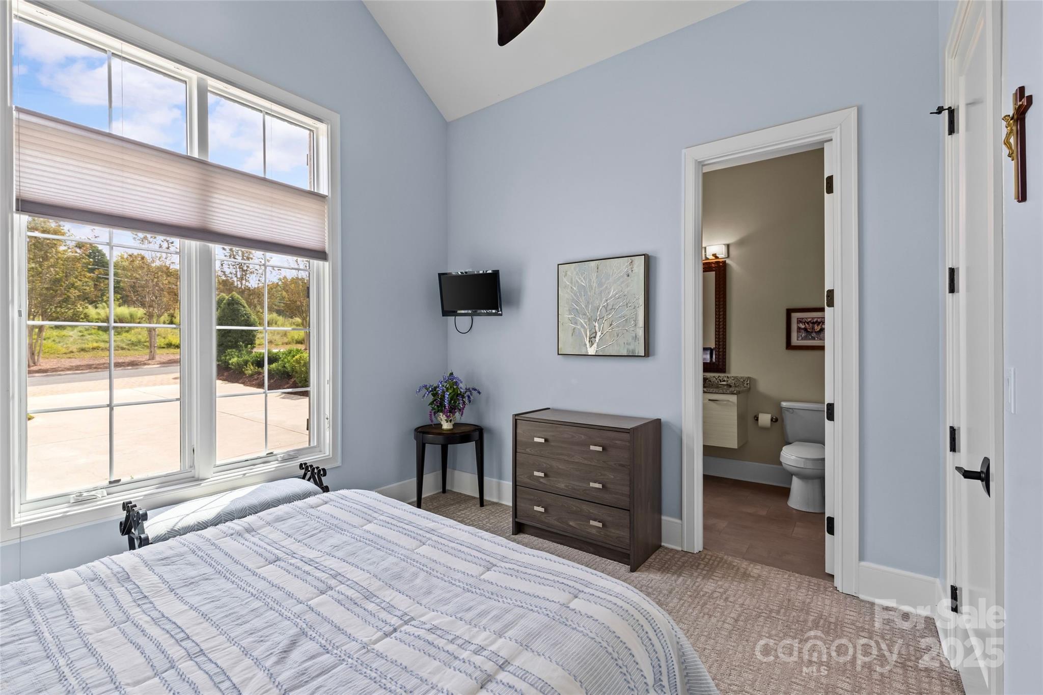 Belmont, North Carolina, 28012, United States, 5 Bedrooms Bedrooms, ,5 BathroomsBathrooms,Residential,Active,1953385