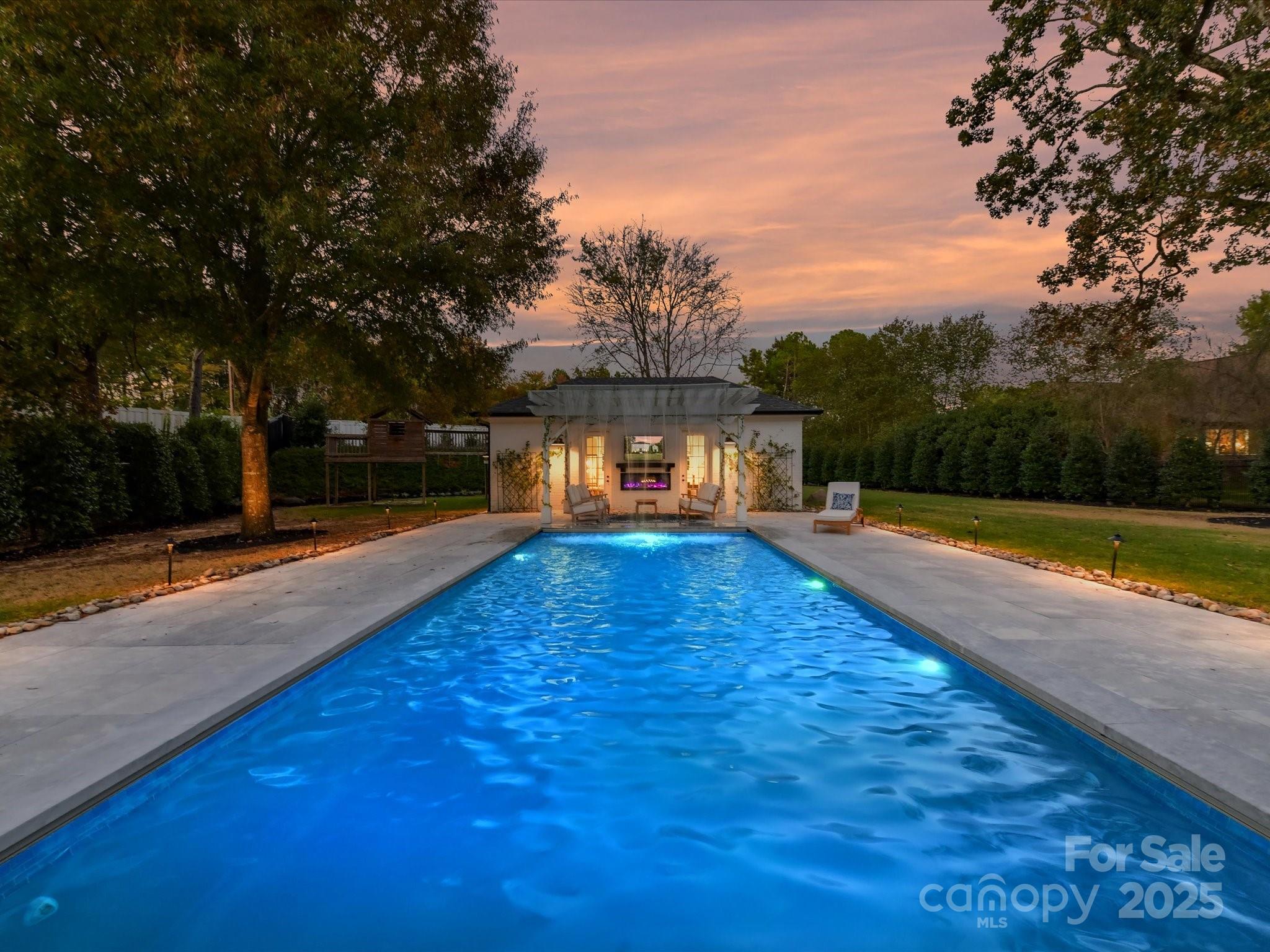 Charlotte, North Carolina, 28277, United States, 6 Bedrooms Bedrooms, ,5 BathroomsBathrooms,Residential,Active,1992626