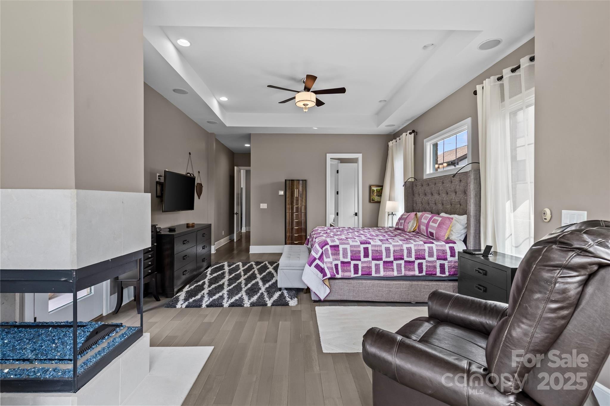 Belmont, North Carolina, 28012, United States, 5 Bedrooms Bedrooms, ,5 BathroomsBathrooms,Residential,Active,1953385