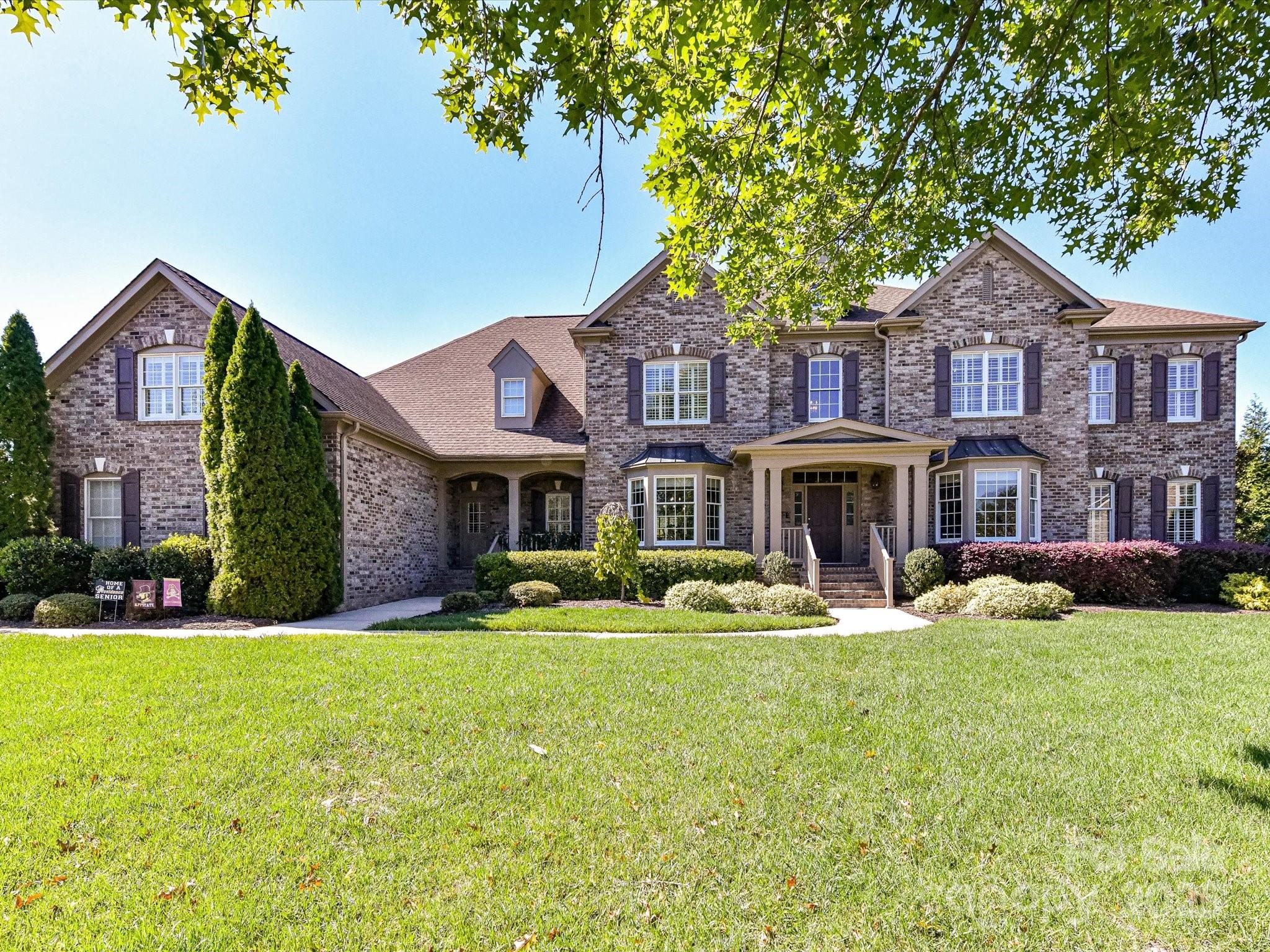 Waxhaw, North Carolina, 28173, United States, 6 Bedrooms Bedrooms, ,7 BathroomsBathrooms,Residential,Active,1964269