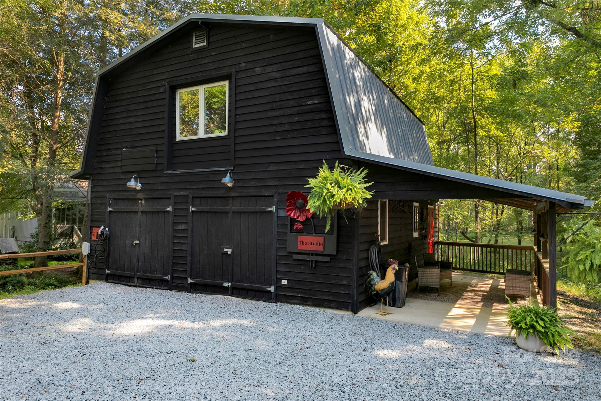 Brevard, North Carolina, 28712, United States, 4 Bedrooms Bedrooms, ,5 BathroomsBathrooms,Residential,Active,1953267