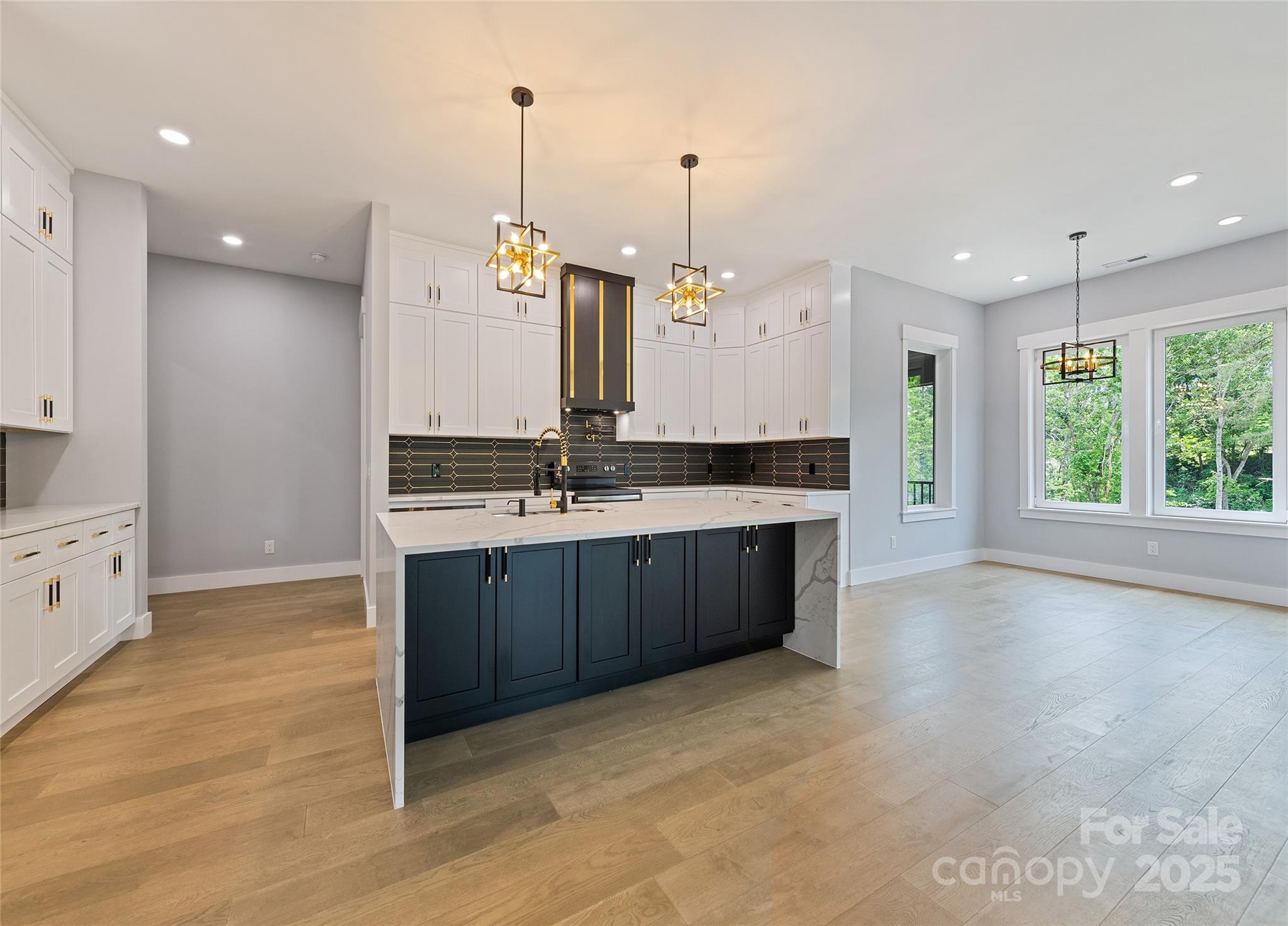 Arden, North Carolina, 28704, United States, 3 Bedrooms Bedrooms, ,3 BathroomsBathrooms,Residential,Active,1778755