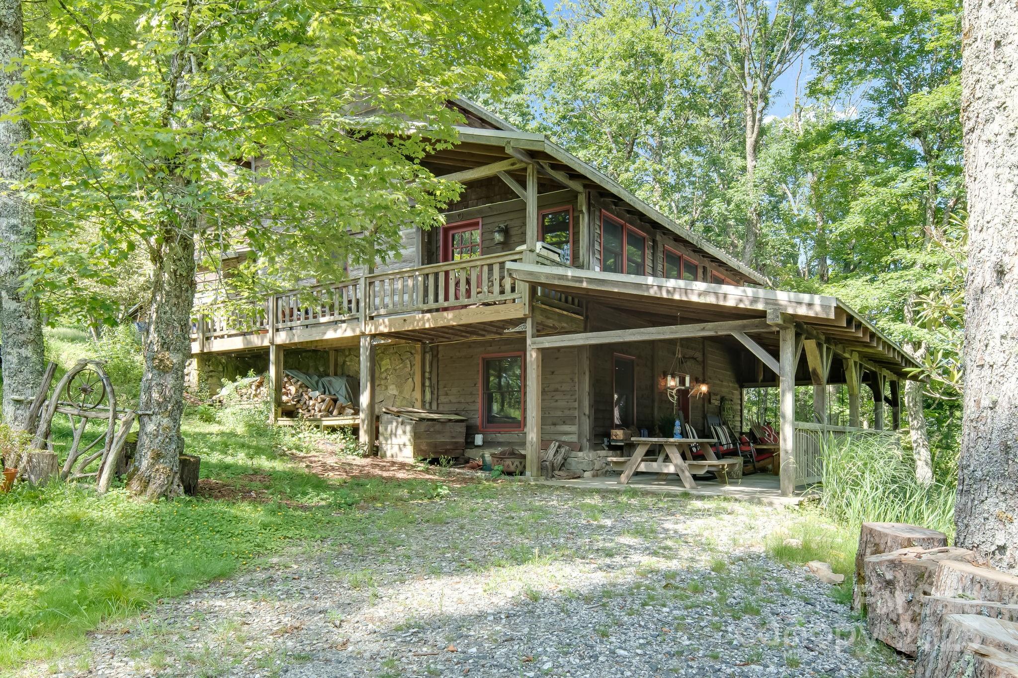 Mars Hill, North Carolina, 28754, United States, 3 Bedrooms Bedrooms, ,3 BathroomsBathrooms,Residential,Active,1900501