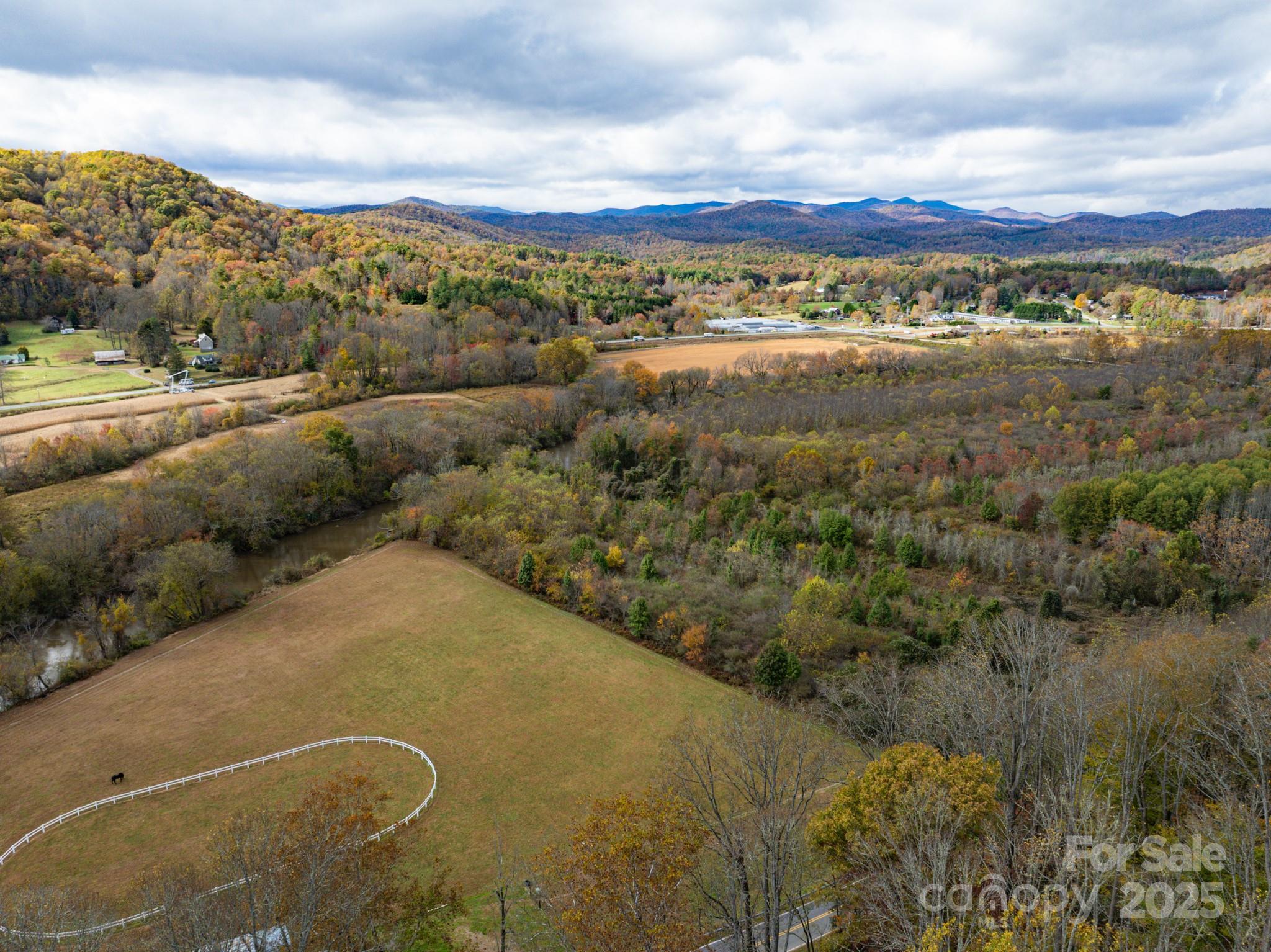 Etowah, North Carolina, 28739, United States, 3 Bedrooms Bedrooms, ,4 BathroomsBathrooms,Residential,Active,2001051