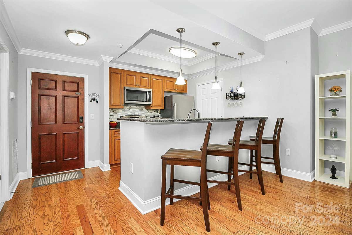 300 W 5TH ST APT 315, CHARLOTTE, NC 28202, photo 1 of 45