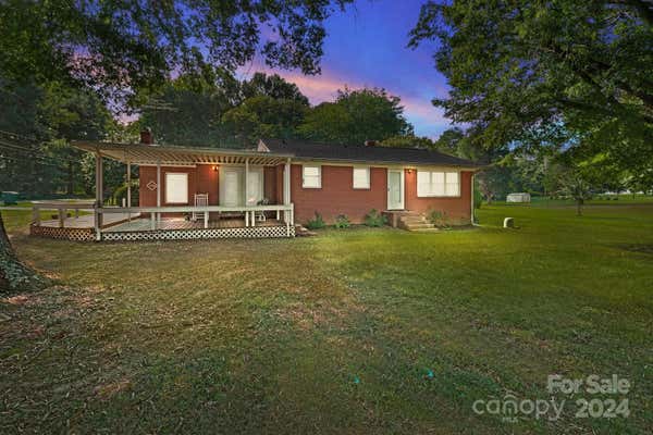 220 WINTERLOCKEN RD, SALISBURY, NC 28144 - Image 1