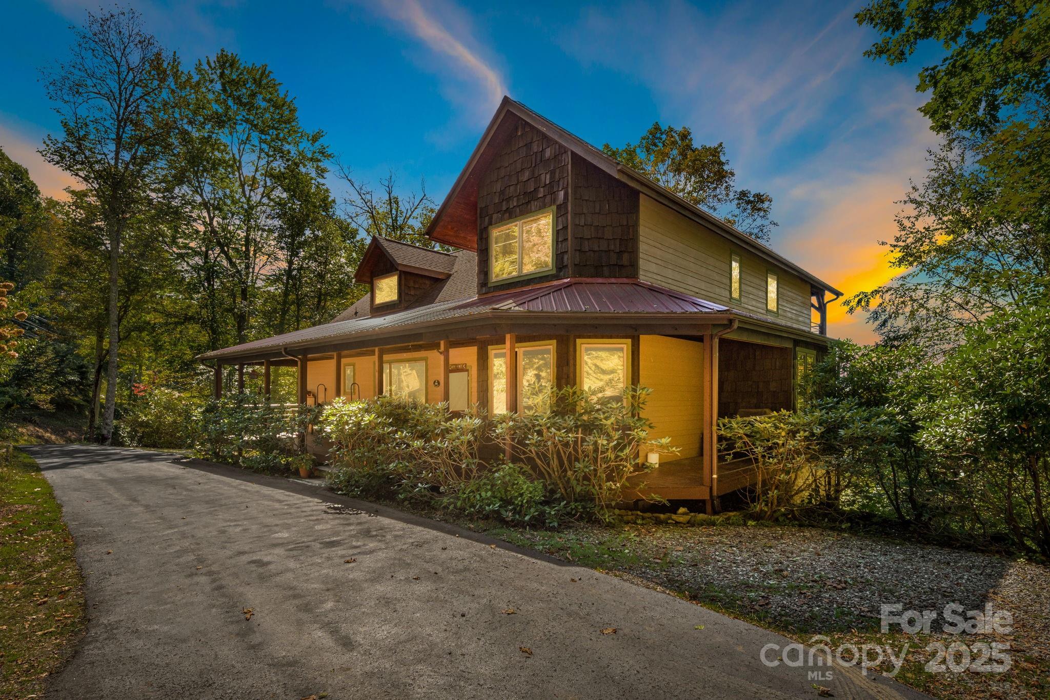 Mars Hill, North Carolina, 28754, United States, 4 Bedrooms Bedrooms, ,4 BathroomsBathrooms,Residential,Active,1960160