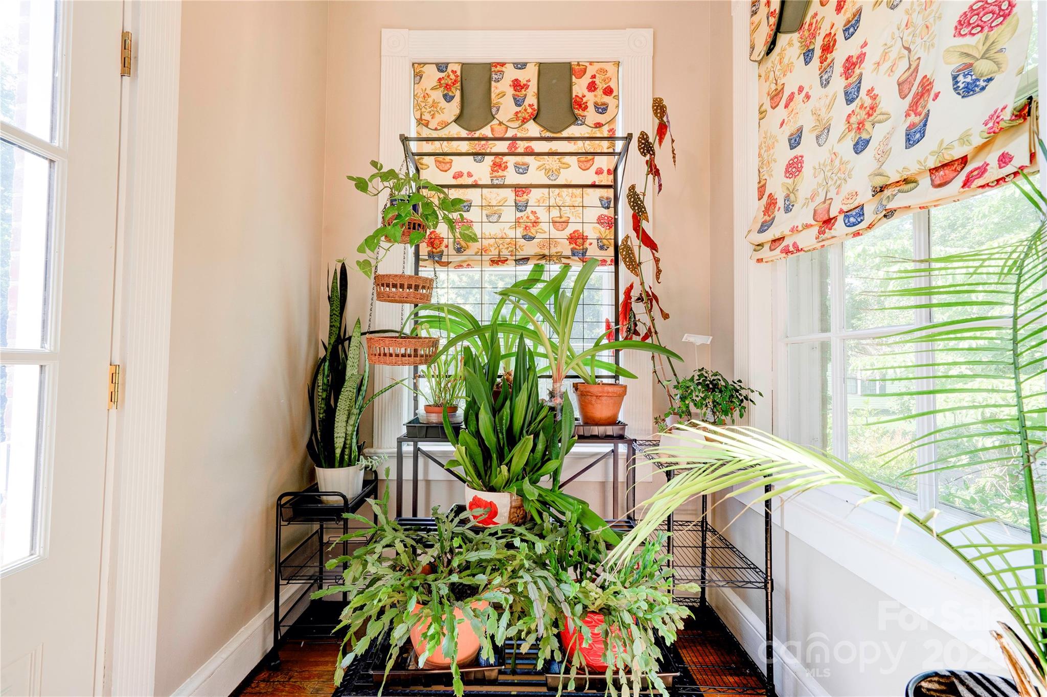 Kings Mountain, North Carolina, 28086, United States, 5 Bedrooms Bedrooms, ,6 BathroomsBathrooms,Residential,Active,1888967