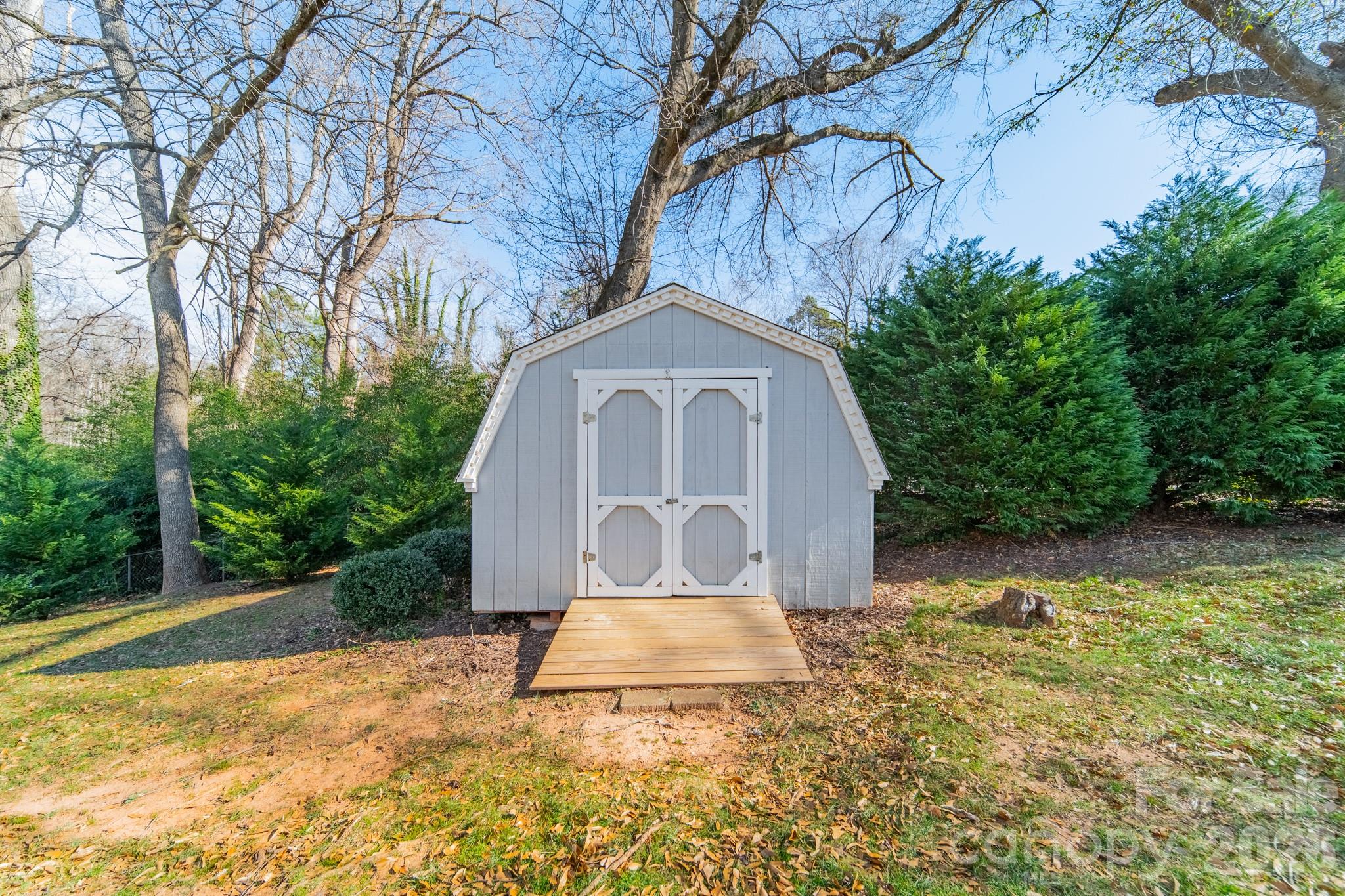 Belmont, North Carolina, 28012, United States, 5 Bedrooms Bedrooms, ,4 BathroomsBathrooms,Residential,Active,2011846