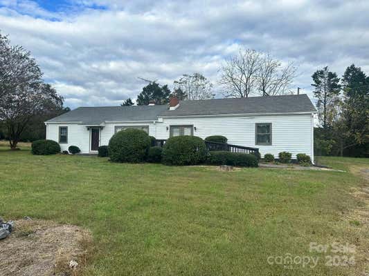 3017 MILLER RD, YADKINVILLE, NC 27055 - Image 1