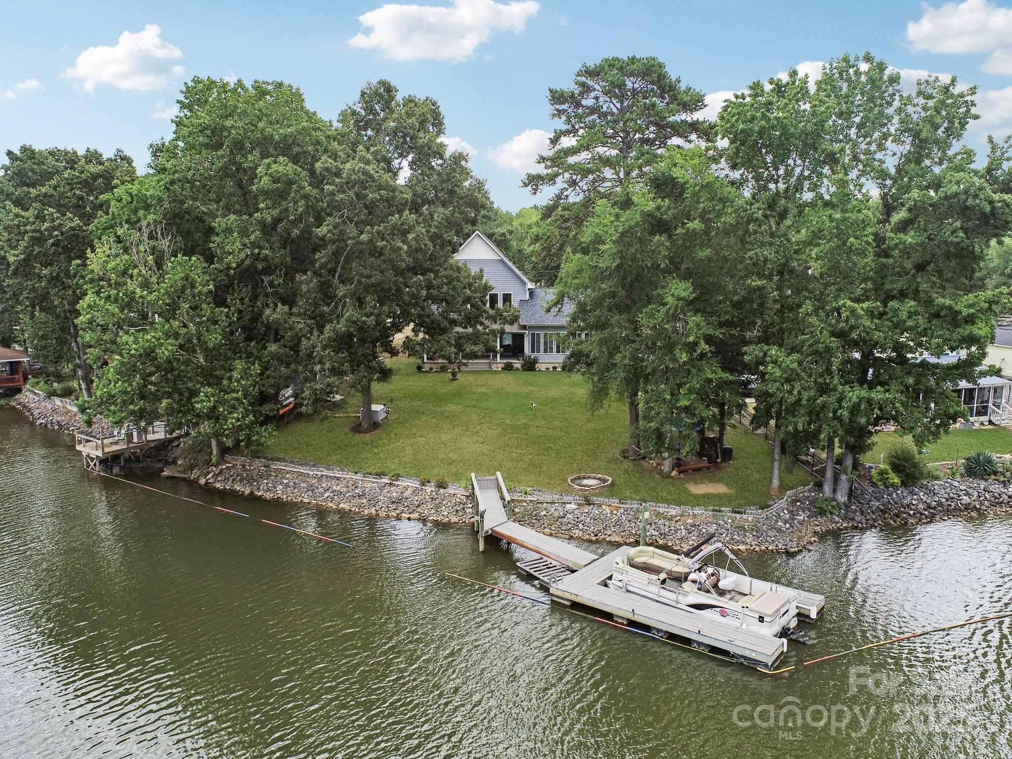 Clover, South Carolina, 29710, United States, 3 Bedrooms Bedrooms, ,3 BathroomsBathrooms,Residential,Active,1905066