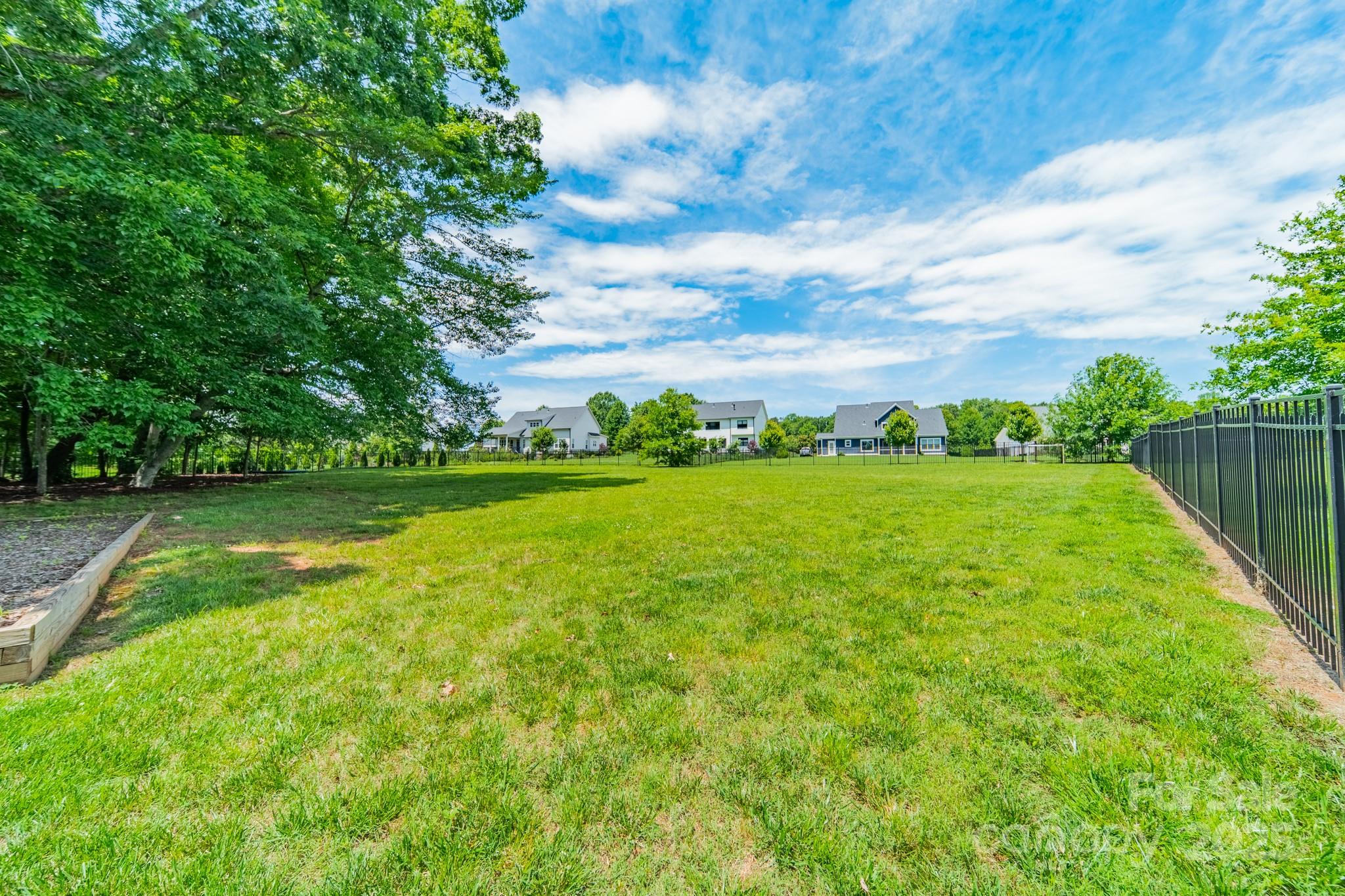 Belmont, North Carolina, 28012, United States, 4 Bedrooms Bedrooms, ,4 BathroomsBathrooms,Residential,Active,1852772