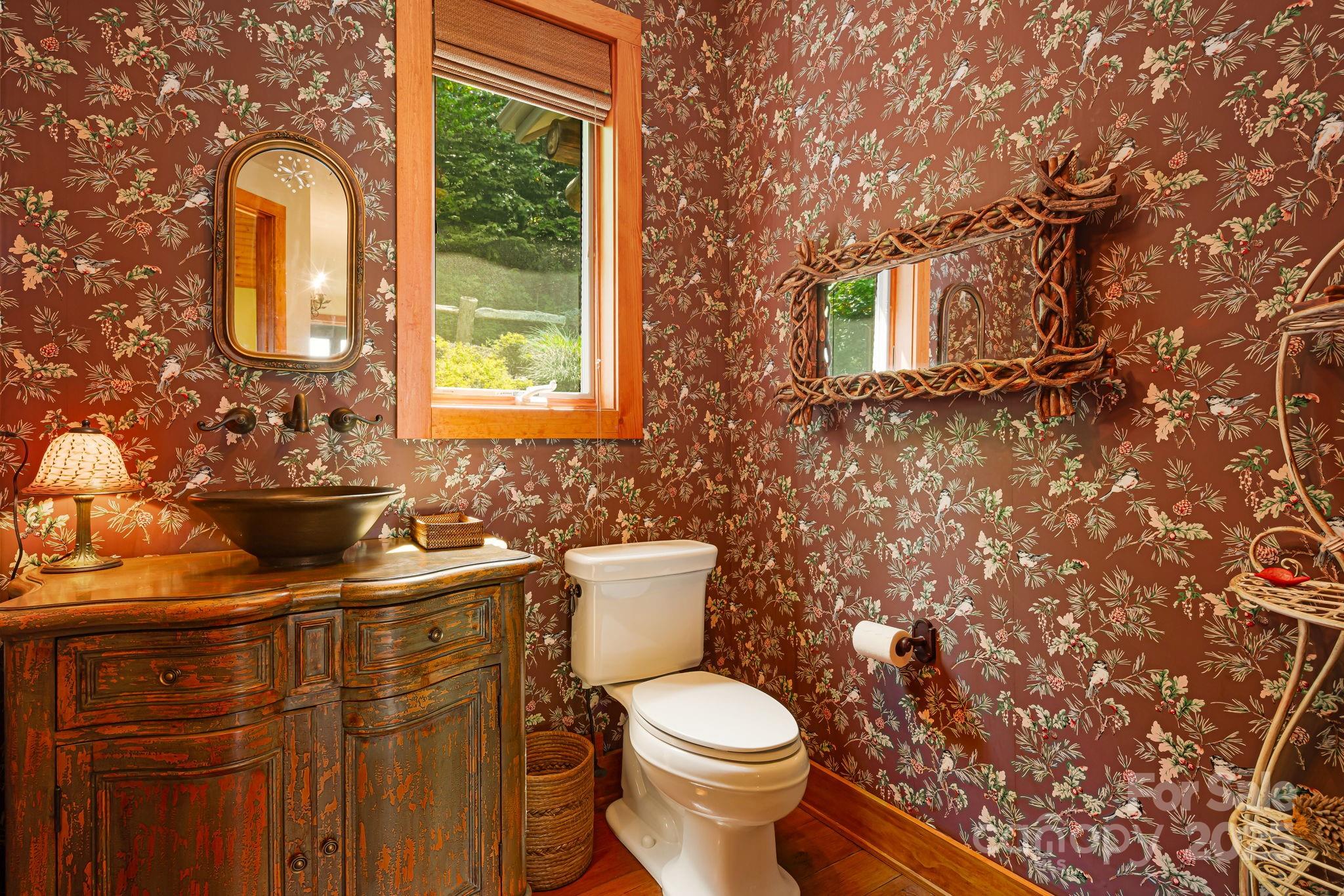 Mars Hill, North Carolina, 28754, United States, 4 Bedrooms Bedrooms, ,6 BathroomsBathrooms,Residential,Active,1996266