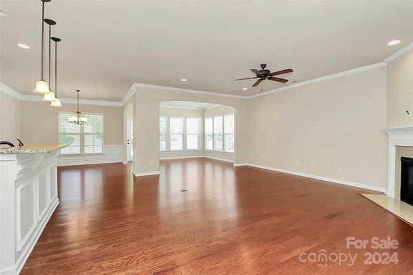 6046 JACK THOMAS DR, FORT MILL, SC 29707, photo 4 of 48