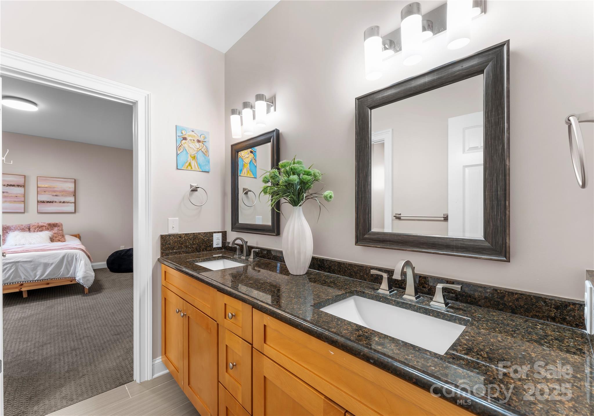 Charlotte, North Carolina, 28278, United States, 5 Bedrooms Bedrooms, ,5 BathroomsBathrooms,Residential,Active,1748232