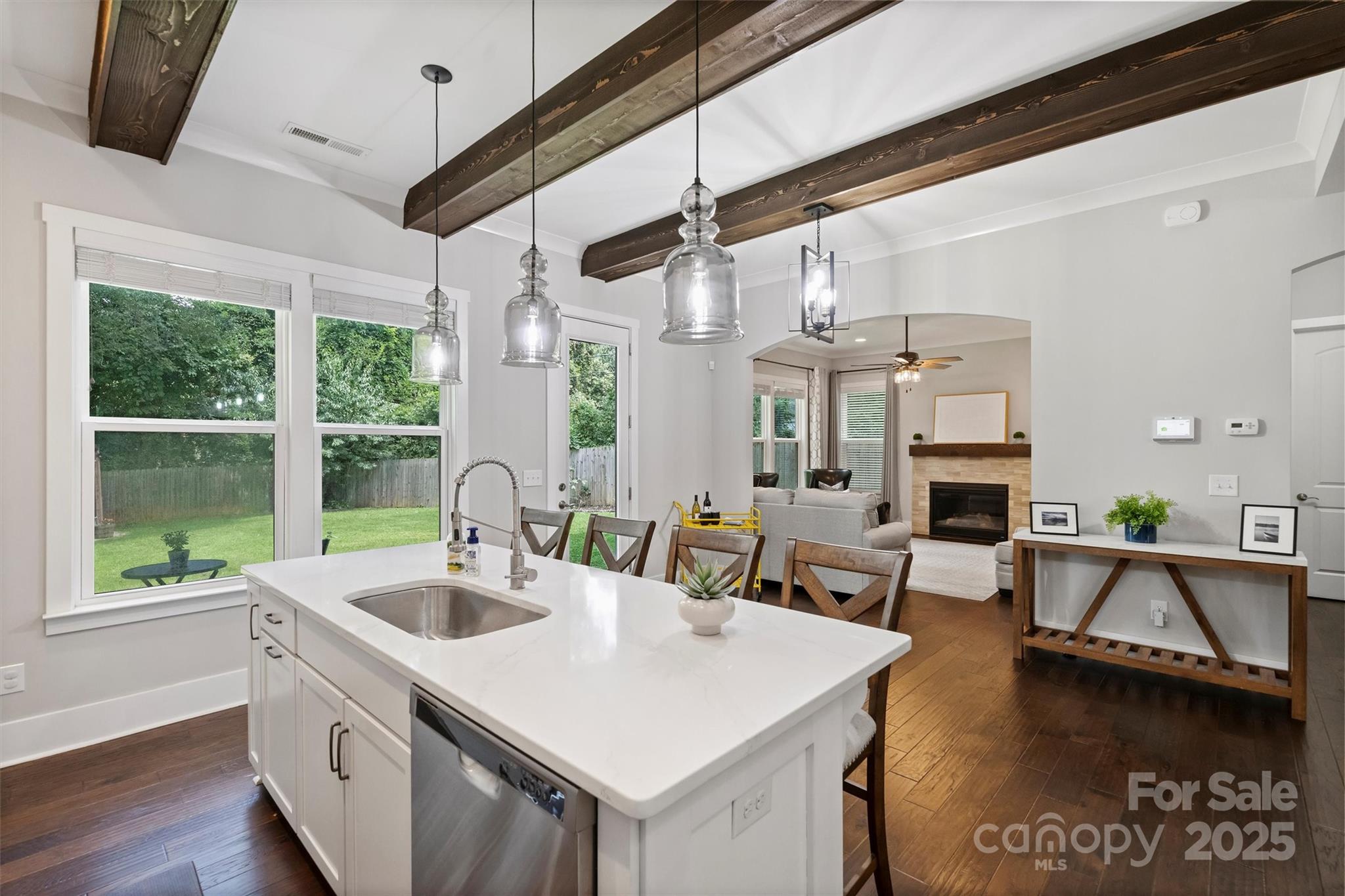 Charlotte, North Carolina, 28205, United States, 4 Bedrooms Bedrooms, ,4 BathroomsBathrooms,Residential,Active,1934773