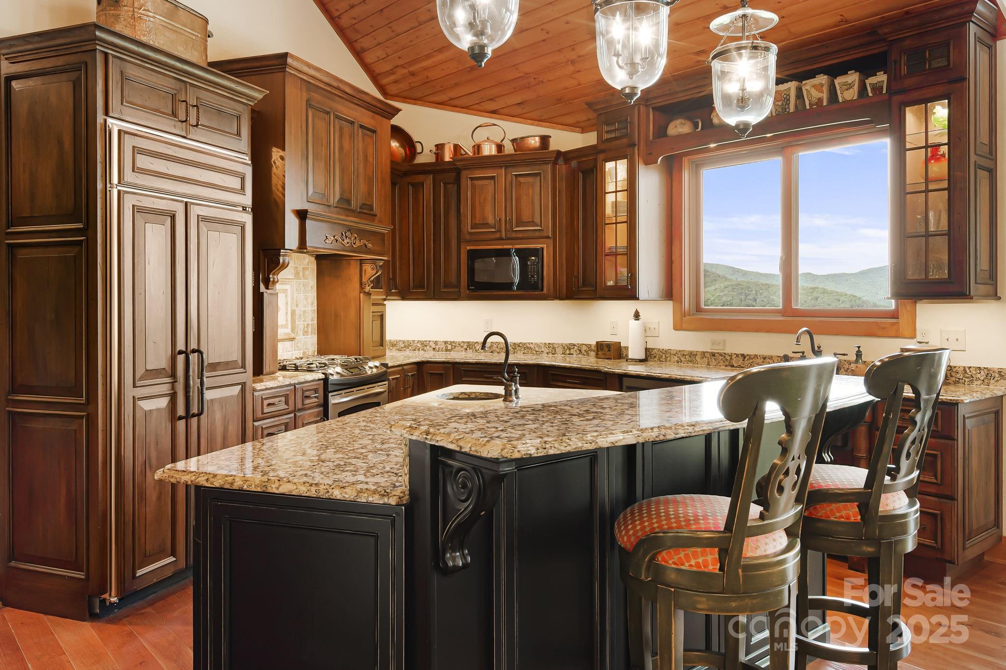 Mars Hill, North Carolina, 28754, United States, 4 Bedrooms Bedrooms, ,6 BathroomsBathrooms,Residential,Active,1996266