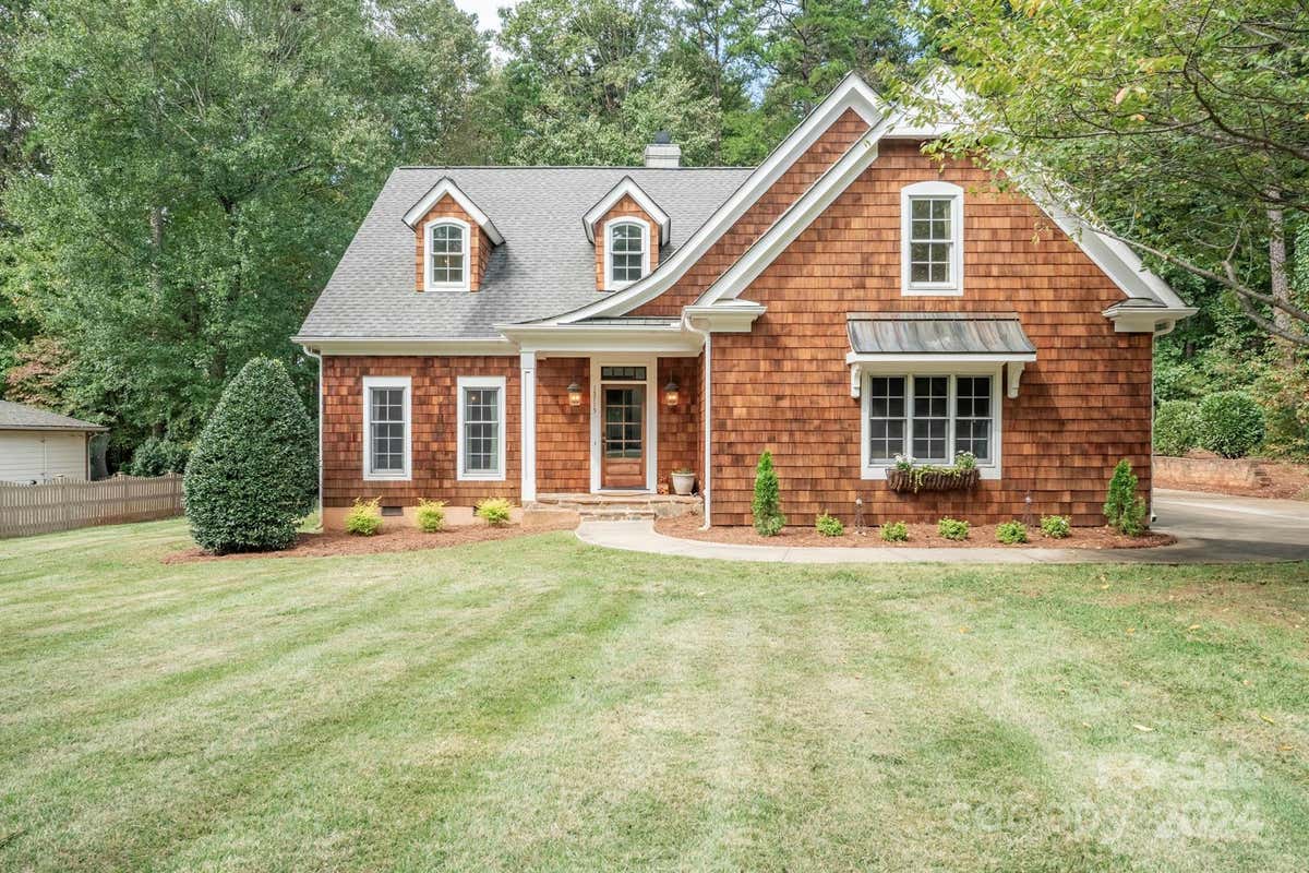 15715 N POINT RD, HUNTERSVILLE, NC 28078, photo 1 of 48