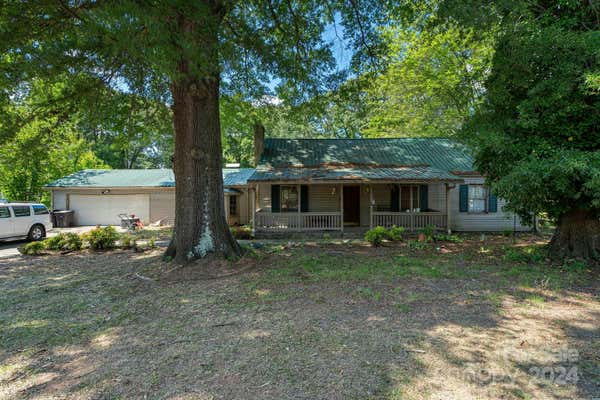 749 N MILLER AVE, STATESVILLE, NC 28677 - Image 1