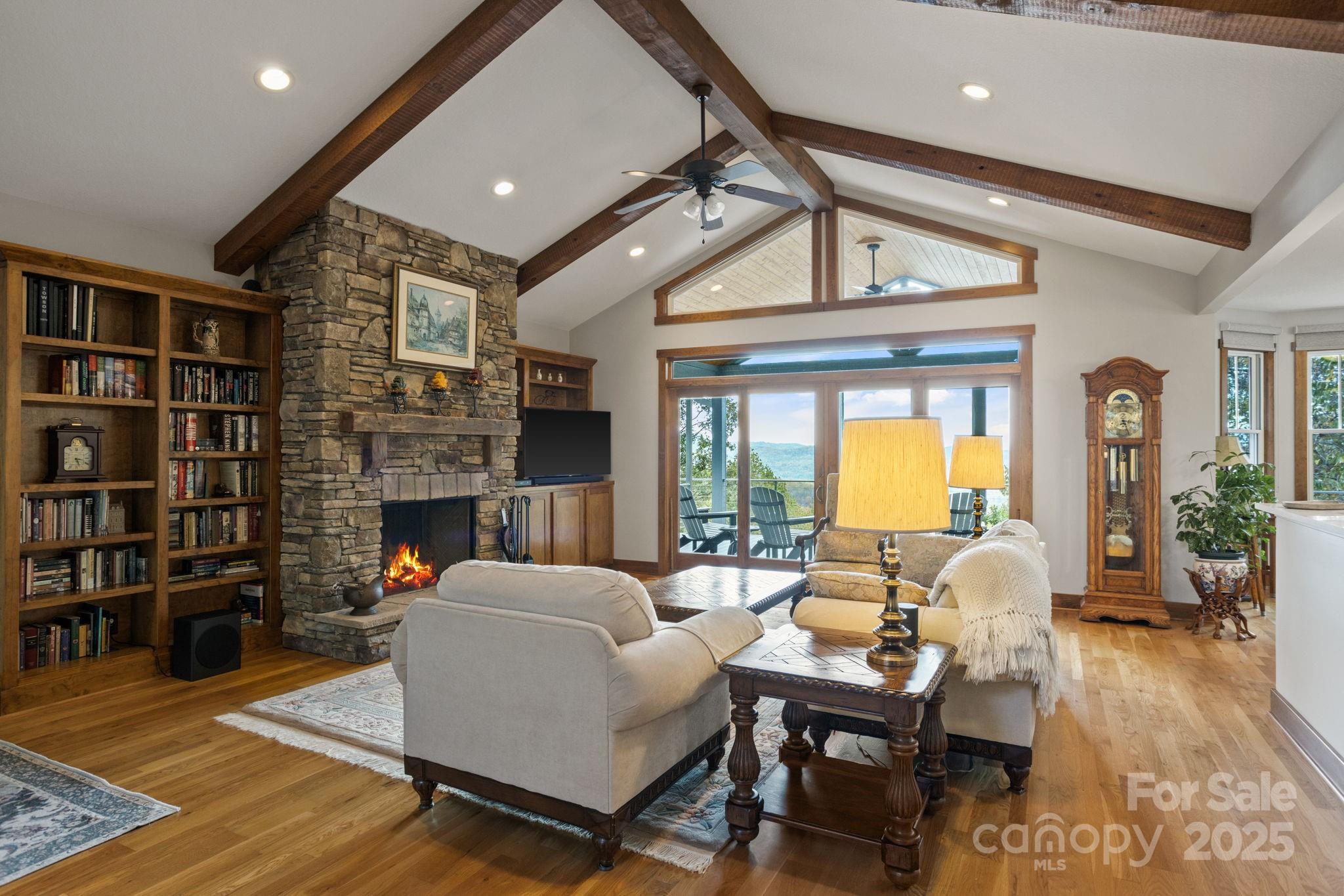 Hendersonville, North Carolina, 28739, United States, 3 Bedrooms Bedrooms, ,4 BathroomsBathrooms,Residential,Active,1973289