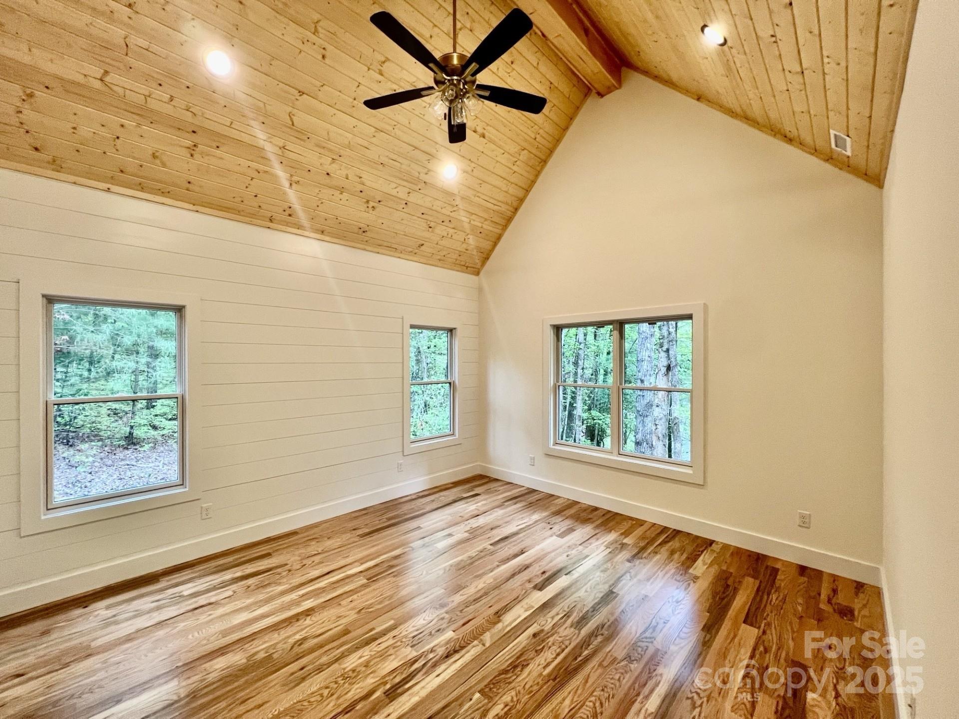 Brevard, North Carolina, 28712, United States, 4 Bedrooms Bedrooms, ,3 BathroomsBathrooms,Residential,Active,1997608