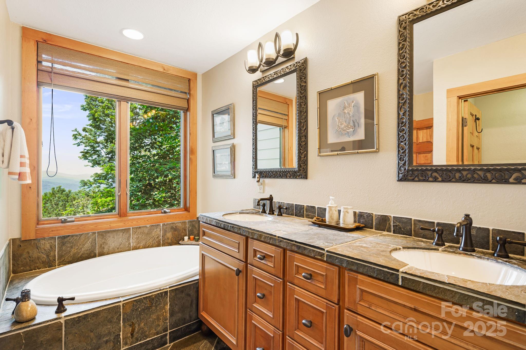 Mars Hill, North Carolina, 28754, United States, 4 Bedrooms Bedrooms, ,6 BathroomsBathrooms,Residential,Active,1996266