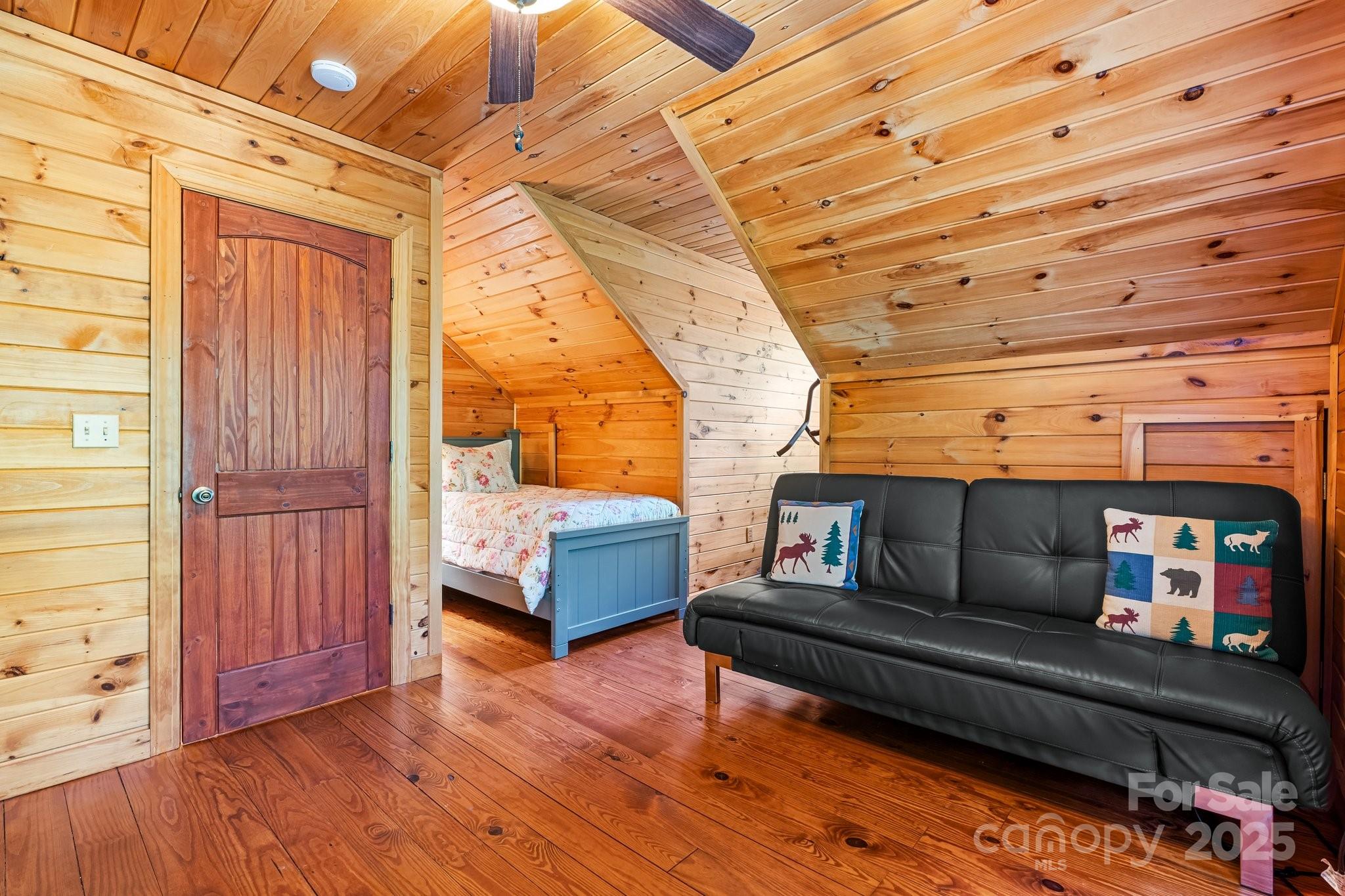 Marion, North Carolina, 28752, United States, 7 Bedrooms Bedrooms, ,5 BathroomsBathrooms,Residential,Active,1953022