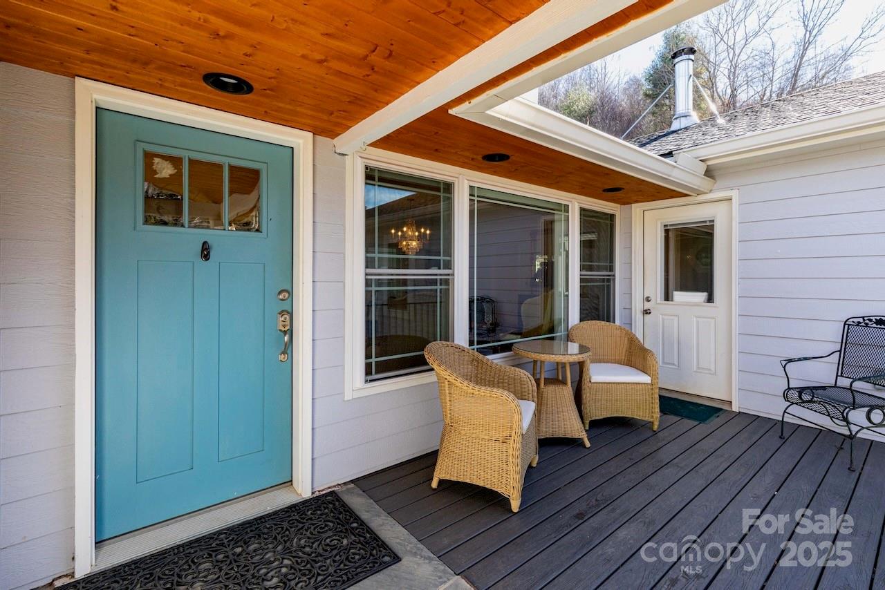 Canton, North Carolina, 28716, United States, 3 Bedrooms Bedrooms, ,4 BathroomsBathrooms,Residential,Active,2007140