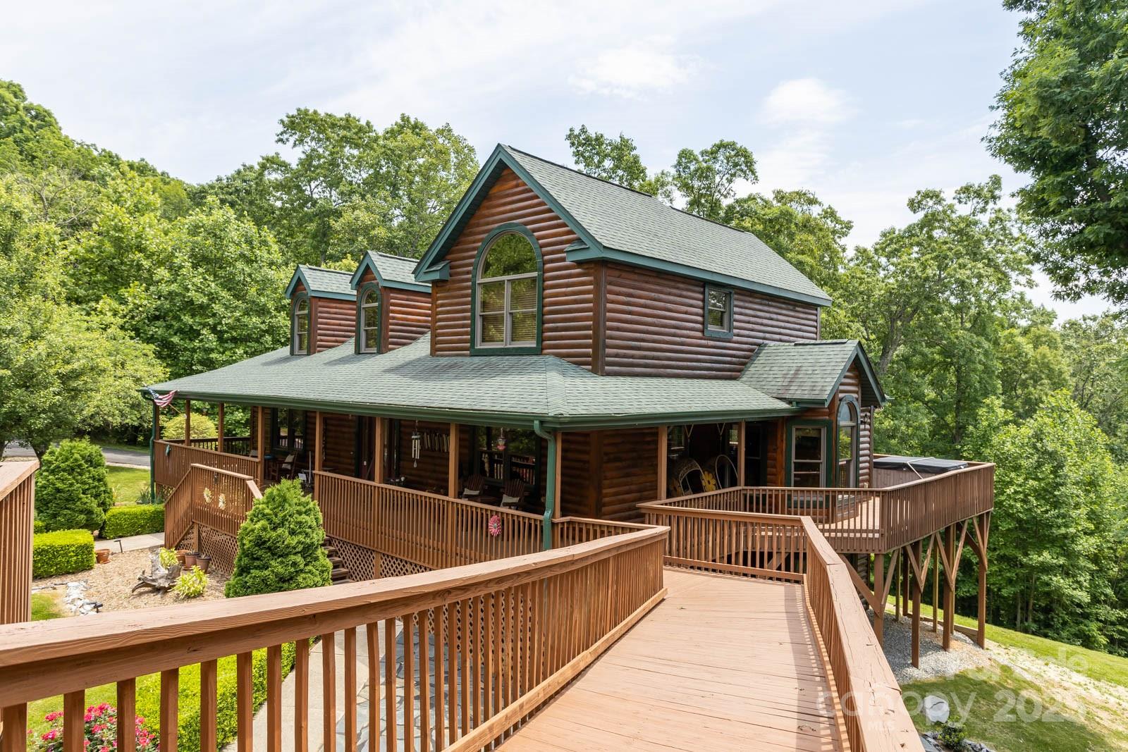 Marion, North Carolina, 28752, United States, 7 Bedrooms Bedrooms, ,5 BathroomsBathrooms,Residential,Active,1953022