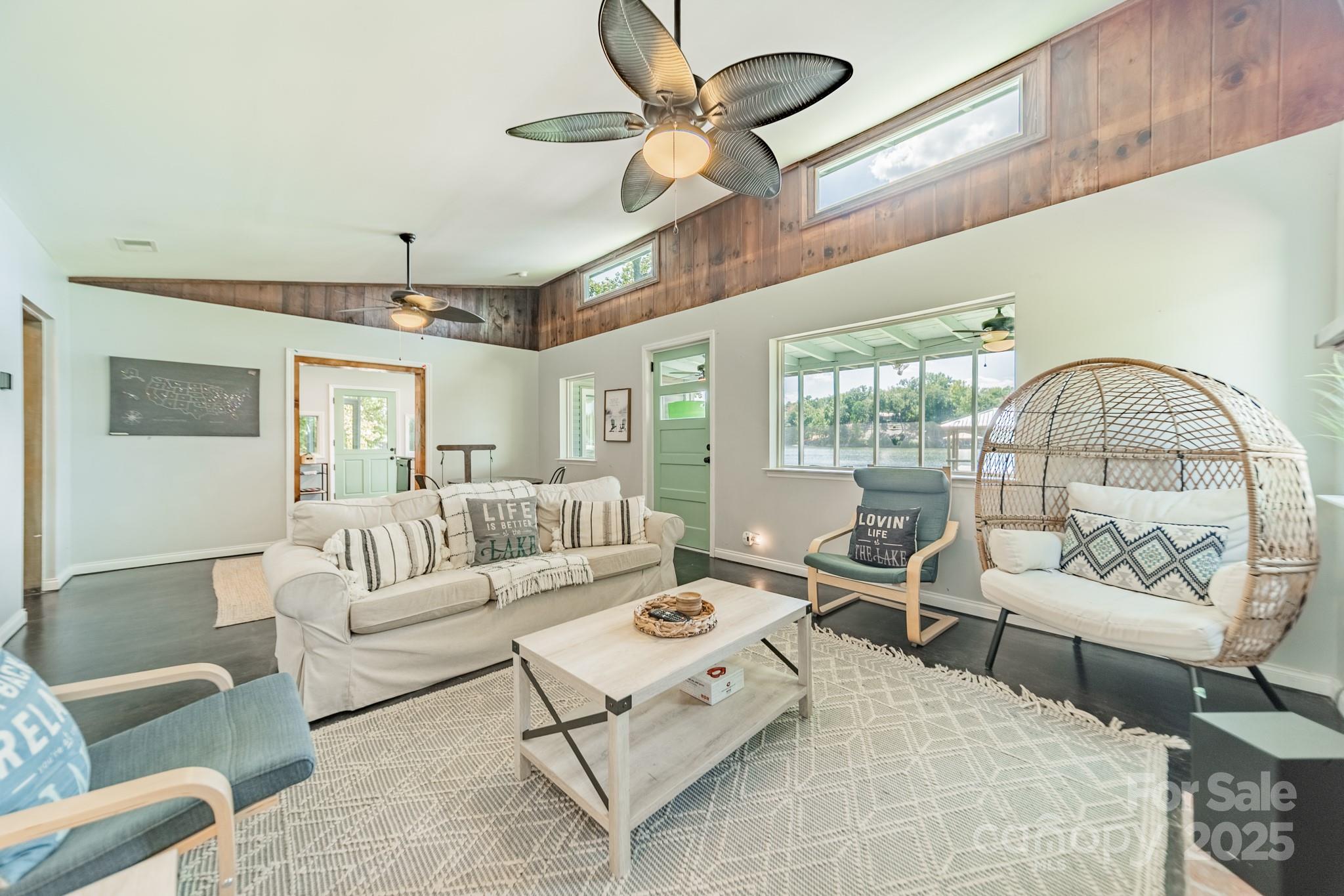 Clover, South Carolina, 29710, United States, 2 Bedrooms Bedrooms, ,2 BathroomsBathrooms,Residential,Active,1929445