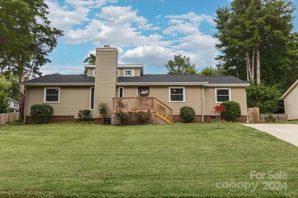 10926 TREEBARK DR, CHARLOTTE, NC 28226, photo 2 of 43